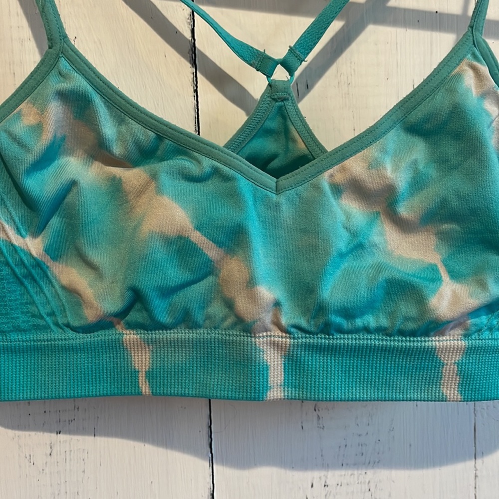 ‼️SOLD‼️ 2 VS Pink Bralettes - Picture 6 of 14